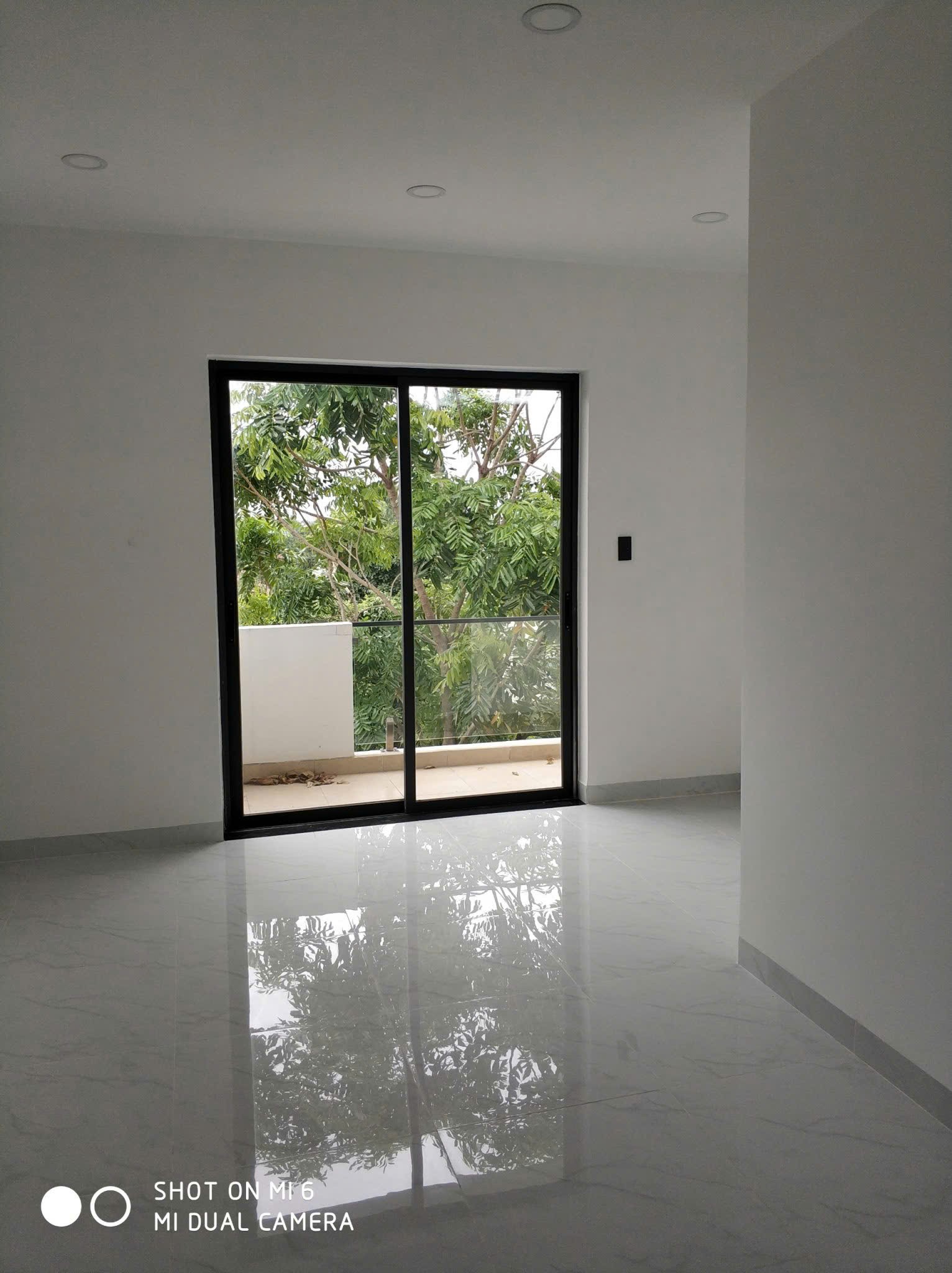 Cần bán Nhà mặt tiền Phường Phú Hữu, Quận 9, Diện tích 75m², Giá 11.3 Tỷ 2