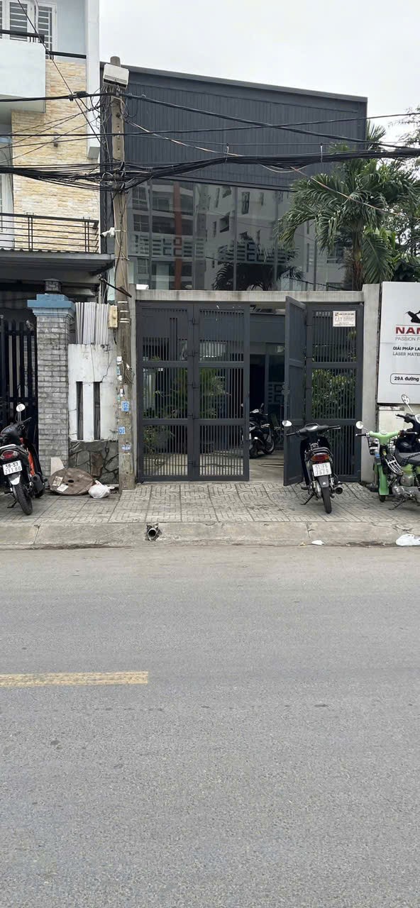 Cần bán Nhà mặt tiền Phường Linh Đông, Thủ Đức, Diện tích 99m², Giá 13 Tỷ 3