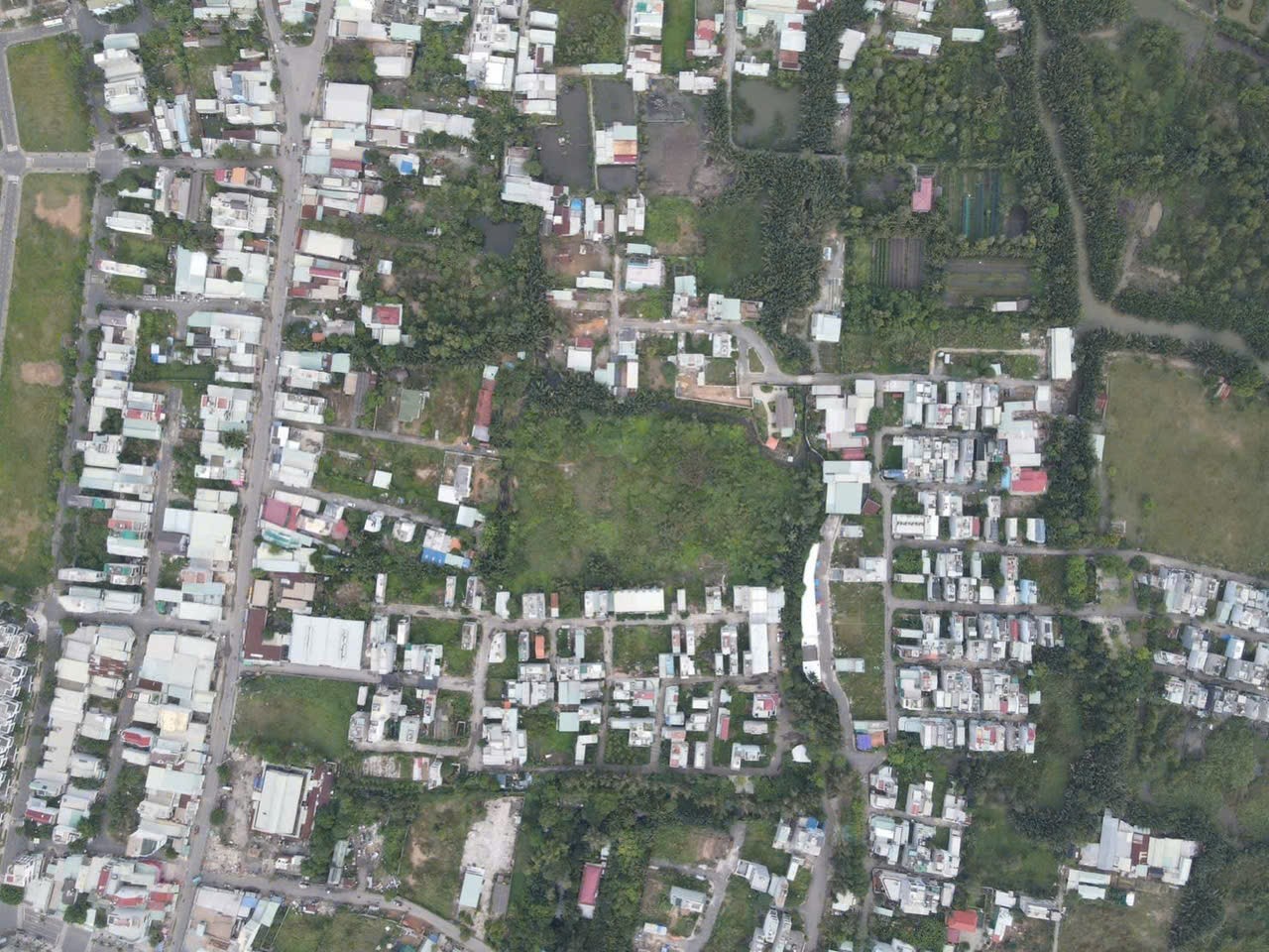 Cần bán Đất Phường Long Trường, Quận 9, Diện tích 14321m², Giá 0180 Tỷ