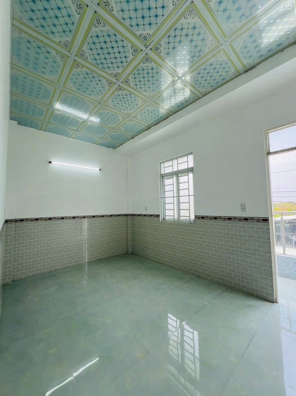 Bán nhà mới xây đường Chùa Thiên Mụ, xã Mỹ Lộc dt 83m2 thổ cư ,1 lầu, 3pn , 2wc giá 1,65 tỷ 8