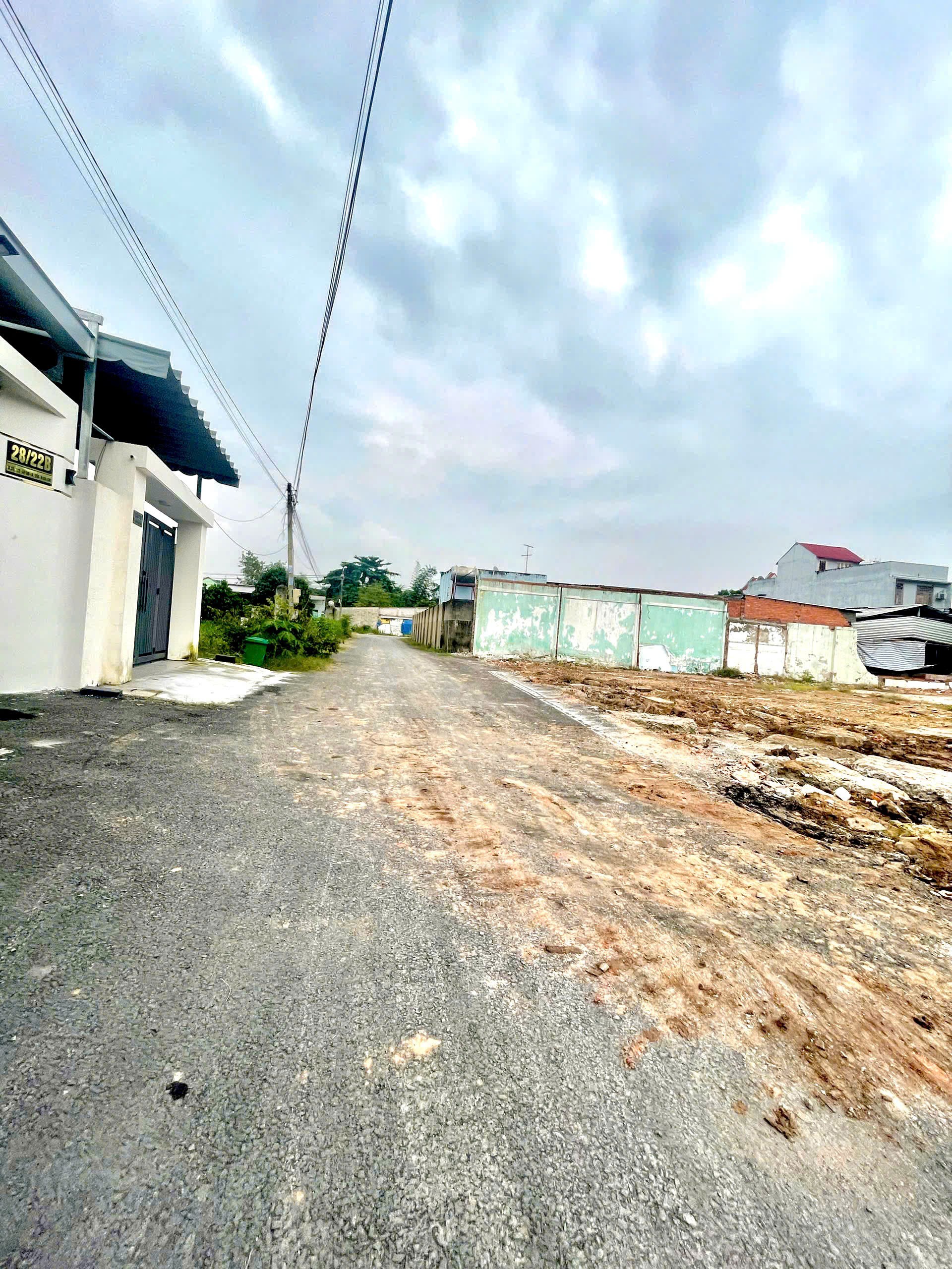 Lốc 10 lô thổ cư / TL 15 , xã Tân Thạnh Đông dt 100 - 140m2 giá 2,3 - 2,7 tỷ tùy lô 5