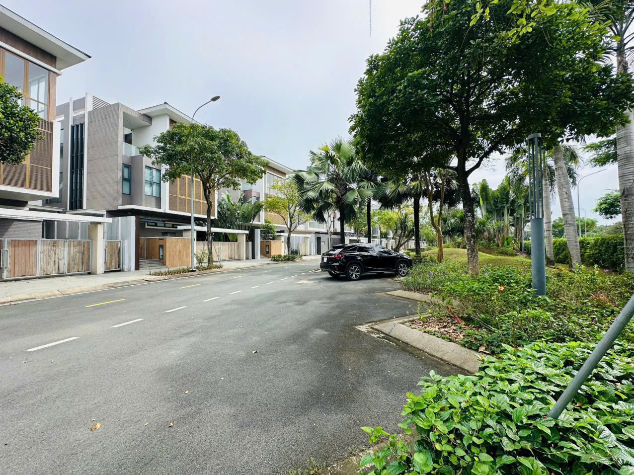 Cần bán Biệt thự Xã Phước Kiển, Nhà Bè, Diện tích 300m², Giá 65 Tỷ 5