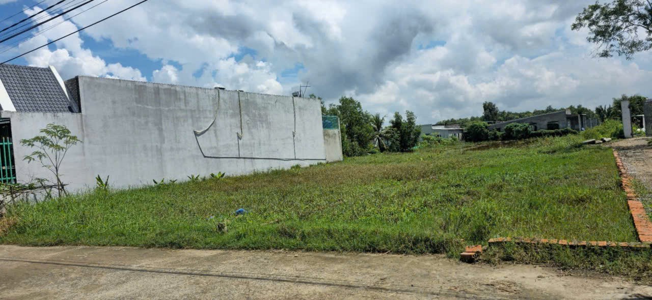 Bán 2 lô đất thổ cư Xóm Hốc Nghệ , xã Long Cang dt 150m2 giá 920 triệu / lô 3