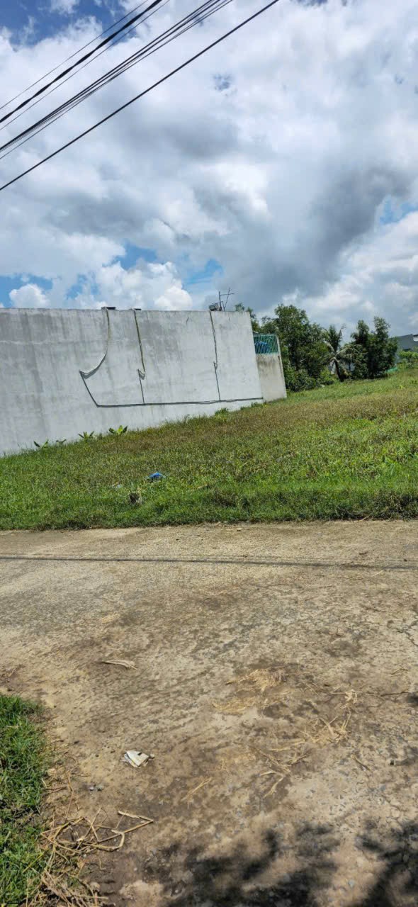 Bán 2 lô đất thổ cư Xóm Hốc Nghệ , xã Long Cang dt 150m2 giá 920 triệu / lô 6