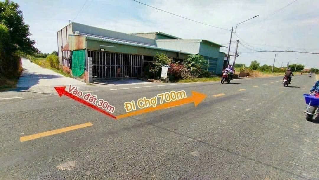 Bán đất thổ cư đường beton 3m thông , xã Đức Tân, Tân Trụ dt 311m2 giá 1,2 tỷ