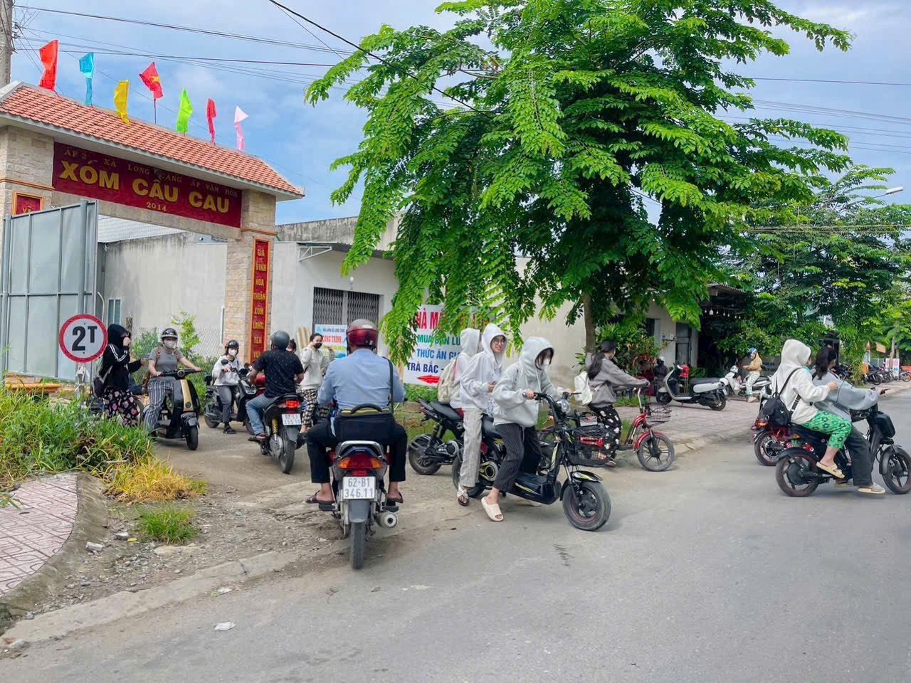 Bán đất thổ cư đường beton 5m xã Long Cang, Cần Đước dt 140m2 giá 1,2 tỷ 2