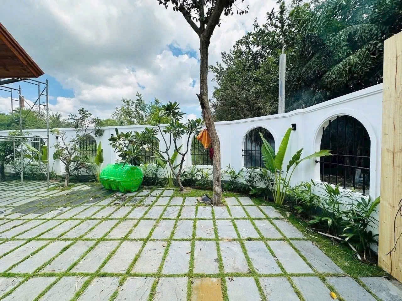 Nhà vườn 2 mt đã hoàn công xã Long Khê , Cần Đước tdt 171m2 , 3pn , 2wc giá 2,3 tỷ 6