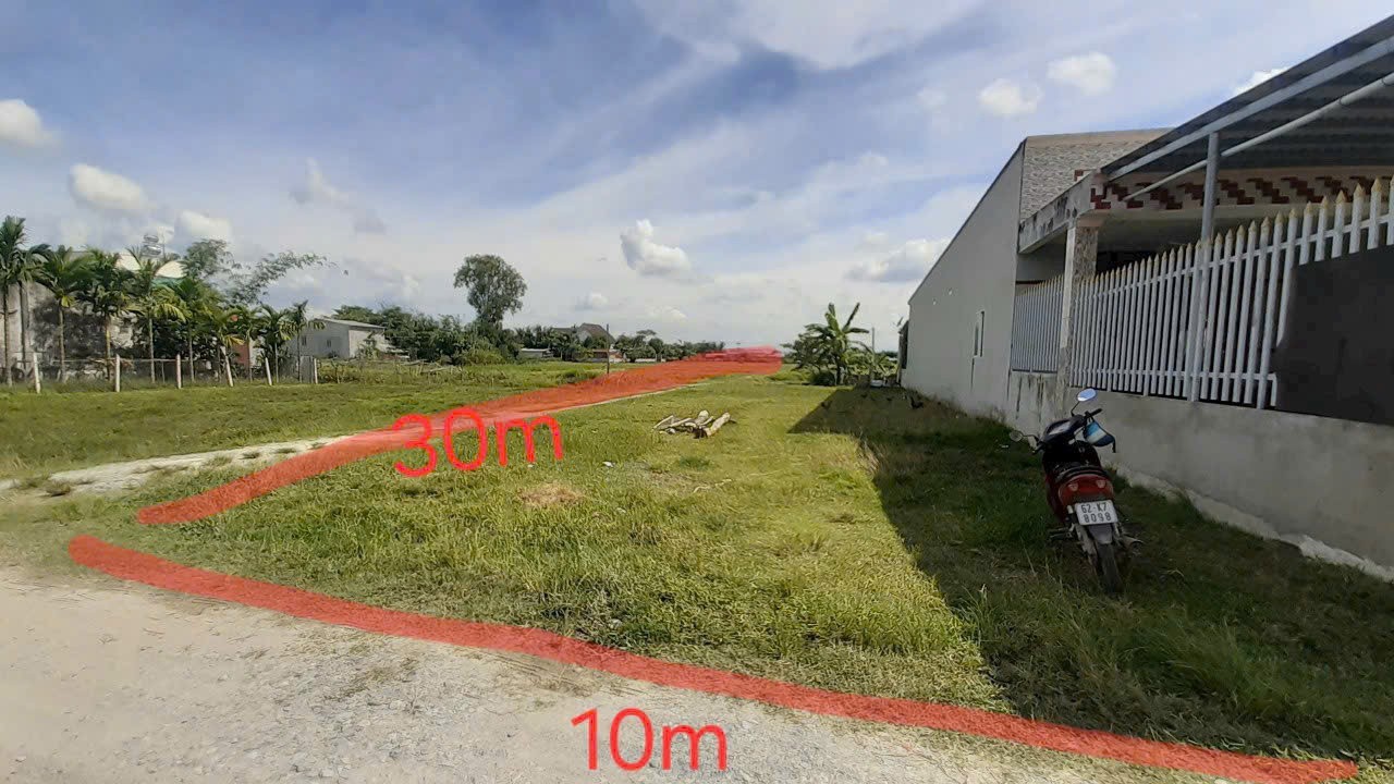 Bán đất thổ cư đường nhựa góc 2 mặt tiền xã Đức Lập Hạ dt 300m2 giá 2 tỷ 3