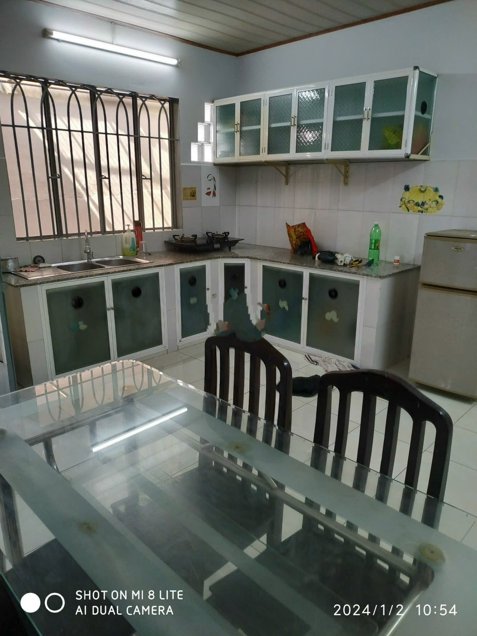 Cho thuê nhà đường số,Quận 7 dt 6x20m cấp 4 đẹp,2Pn giá 15 triệu 4