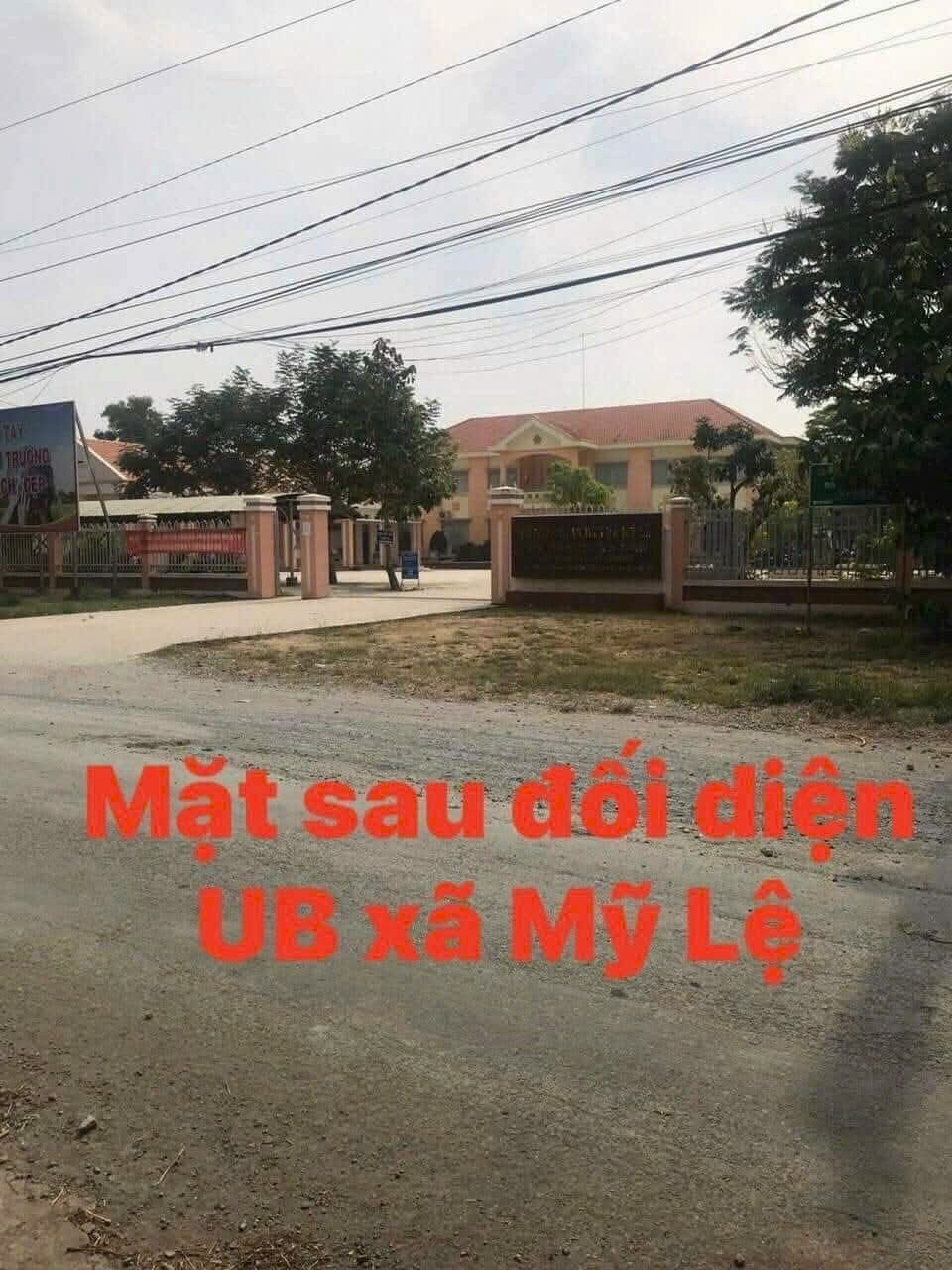 Bán đất 2 mặt tiền TL 830 , xã Mỹ Lệ , Cần Đước dt 1223m2 full thổ giá hạ còn 13,5 tỷ 3