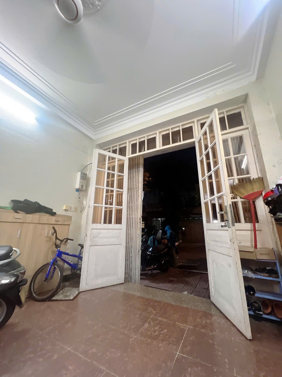 Cần bán Nhà mặt tiền Phường Phước Bình, Quận 9, Diện tích 100m², Giá 10.5 Tỷ