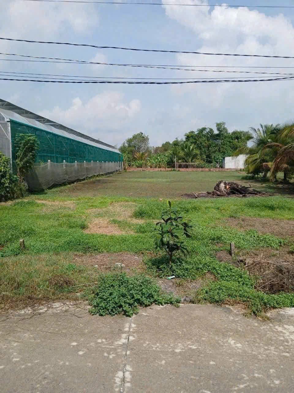 Bán đất thổ cư ấp Nhơn Hòa 1, xã Đức Hòa Thượng dt 365m2 đường beton 4m giá 1,4 tỷ 2