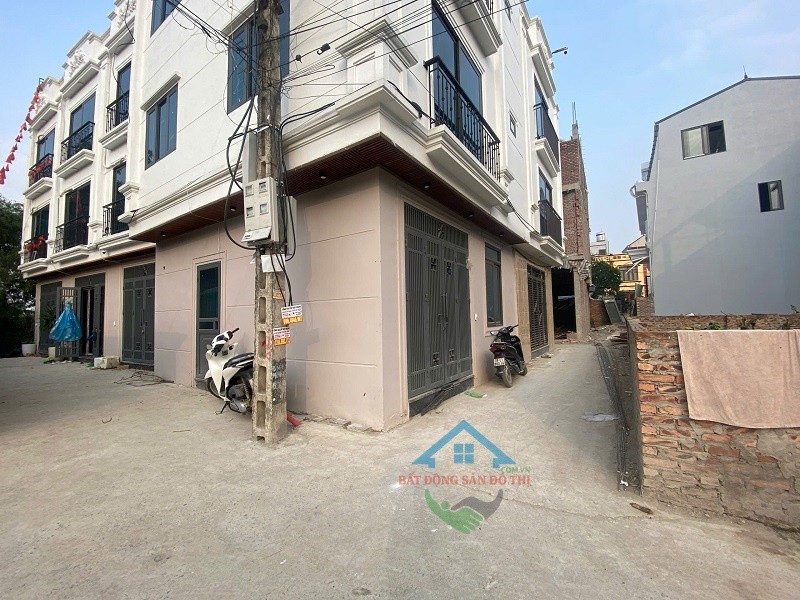 Bán đất Thôn Chợ Bình Minh Thanh Oai, 42m2 vuông vắn, ô tô đỗ gần, Khu đông dân cư 3