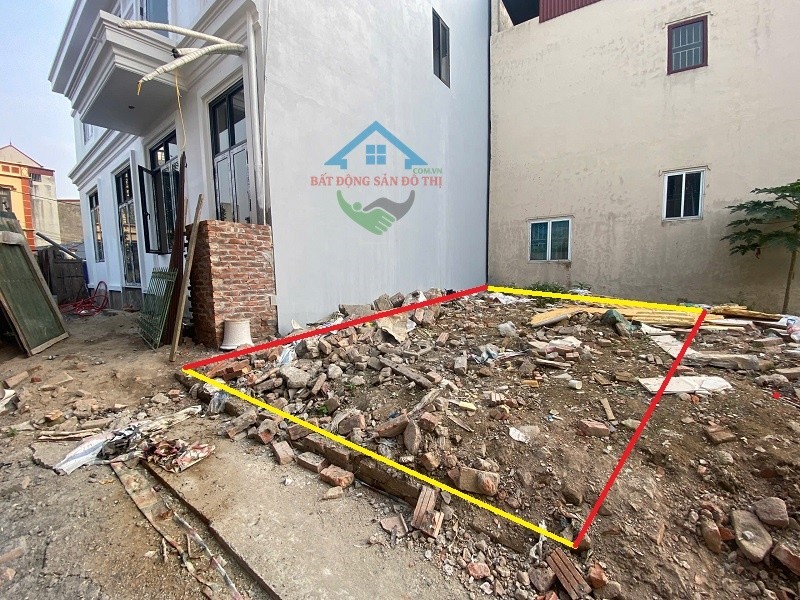 Bán đất Thôn Chợ Bình Minh Thanh Oai, 42m2 vuông vắn, ô tô đỗ gần, Khu đông dân cư 4