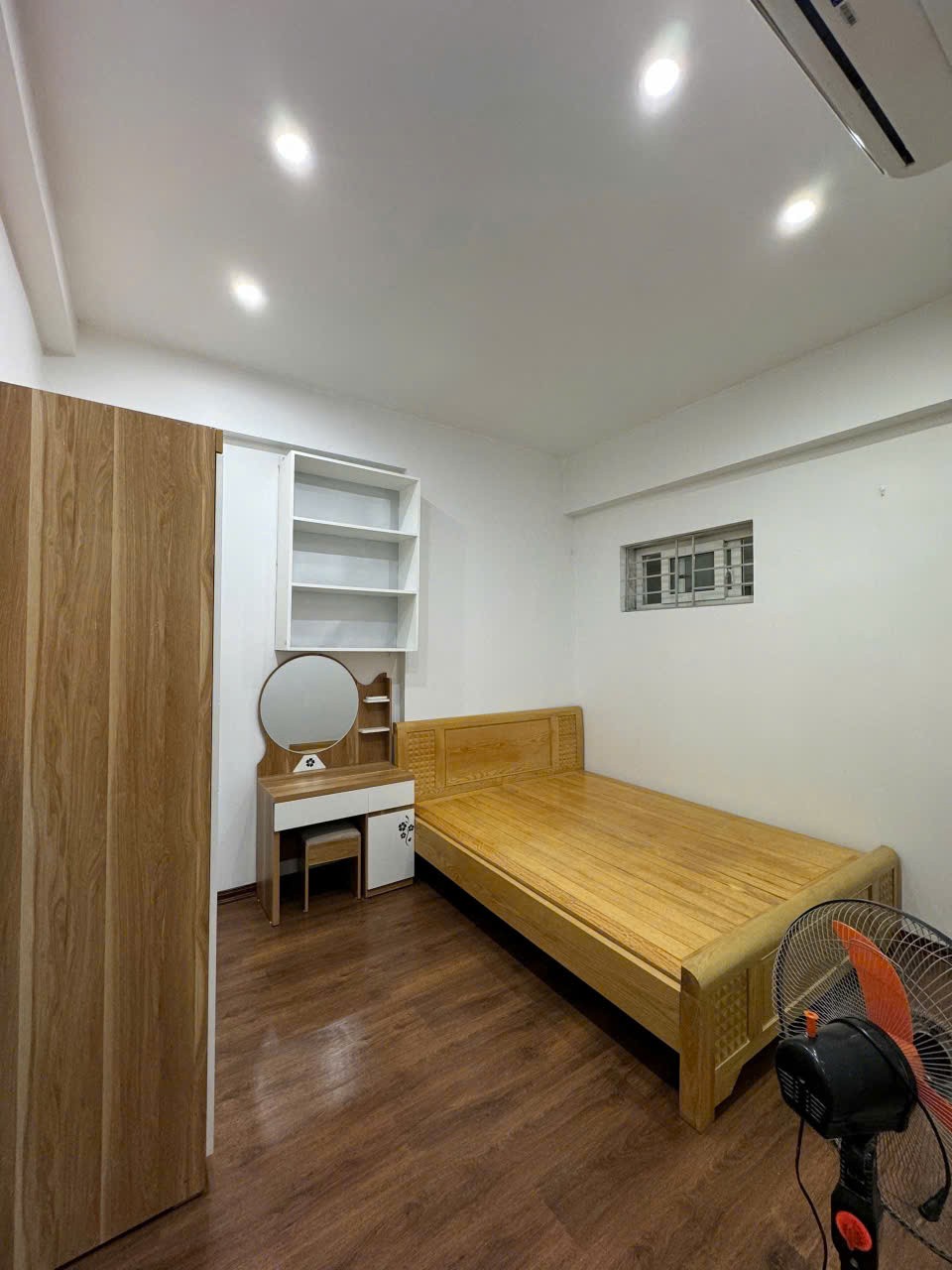 Cần bán gấp căn hộ chung cư 2PN tại Thanh Hà-Mường Thanh 4