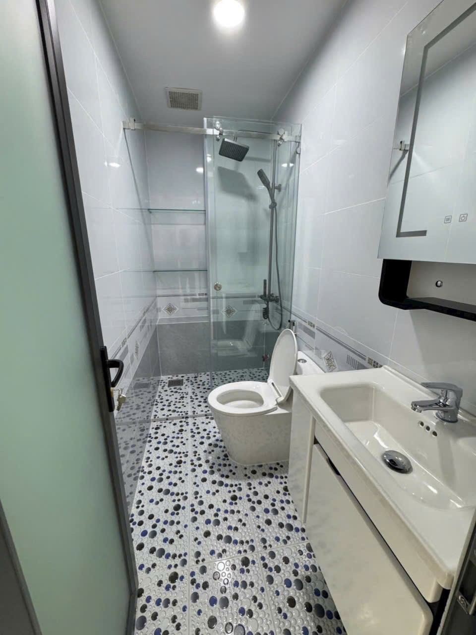 Bán nhà khu đồng bộ 85 Bình Thành , BHH B dt 54.4m2 2 lầu 4pn 3wc giá 6,25 tỷ 10