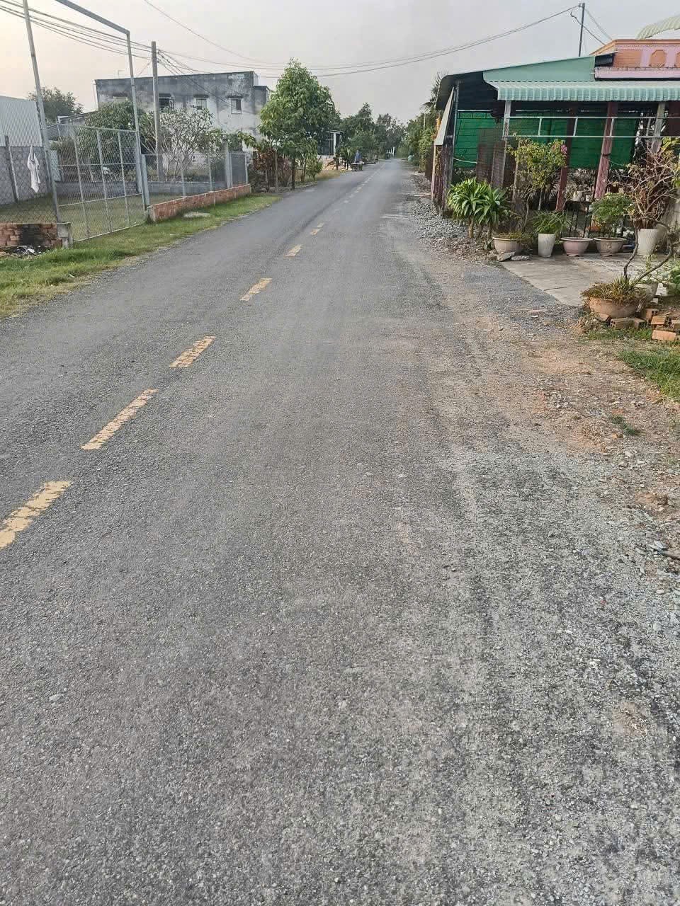 Bán đất đường Phước Toàn , Long Hiệp  dt 453m2 ( 110m2 thổ + 343m2 đất lúa) giá 2,15 tỷ 4