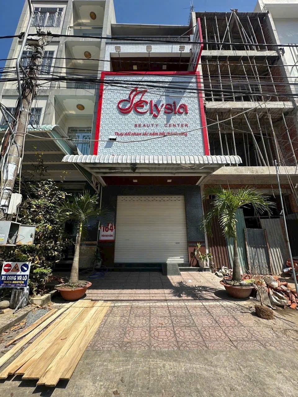 Cho thuê Nhà mặt tiền đường Trần Bạch Đằng, Phường An Khánh, Diện tích 300m², Giá 18 Triệu/tháng