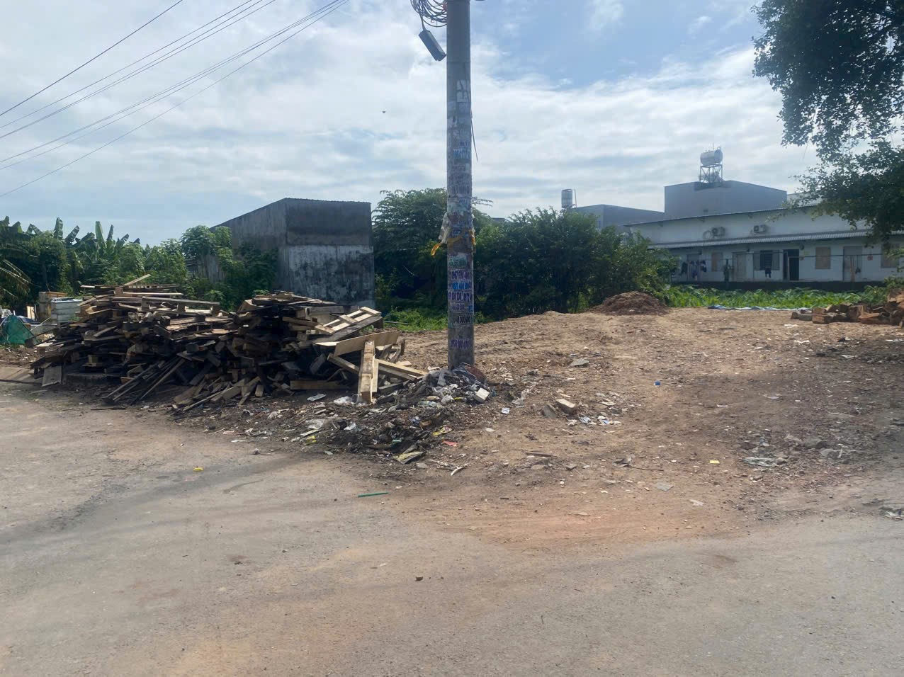 GẤP BÁN ĐẤT LÔ GÓC 2 MẶT TIỀN ĐÔNG THẠNH 7-3 – GIÁP Q12 2