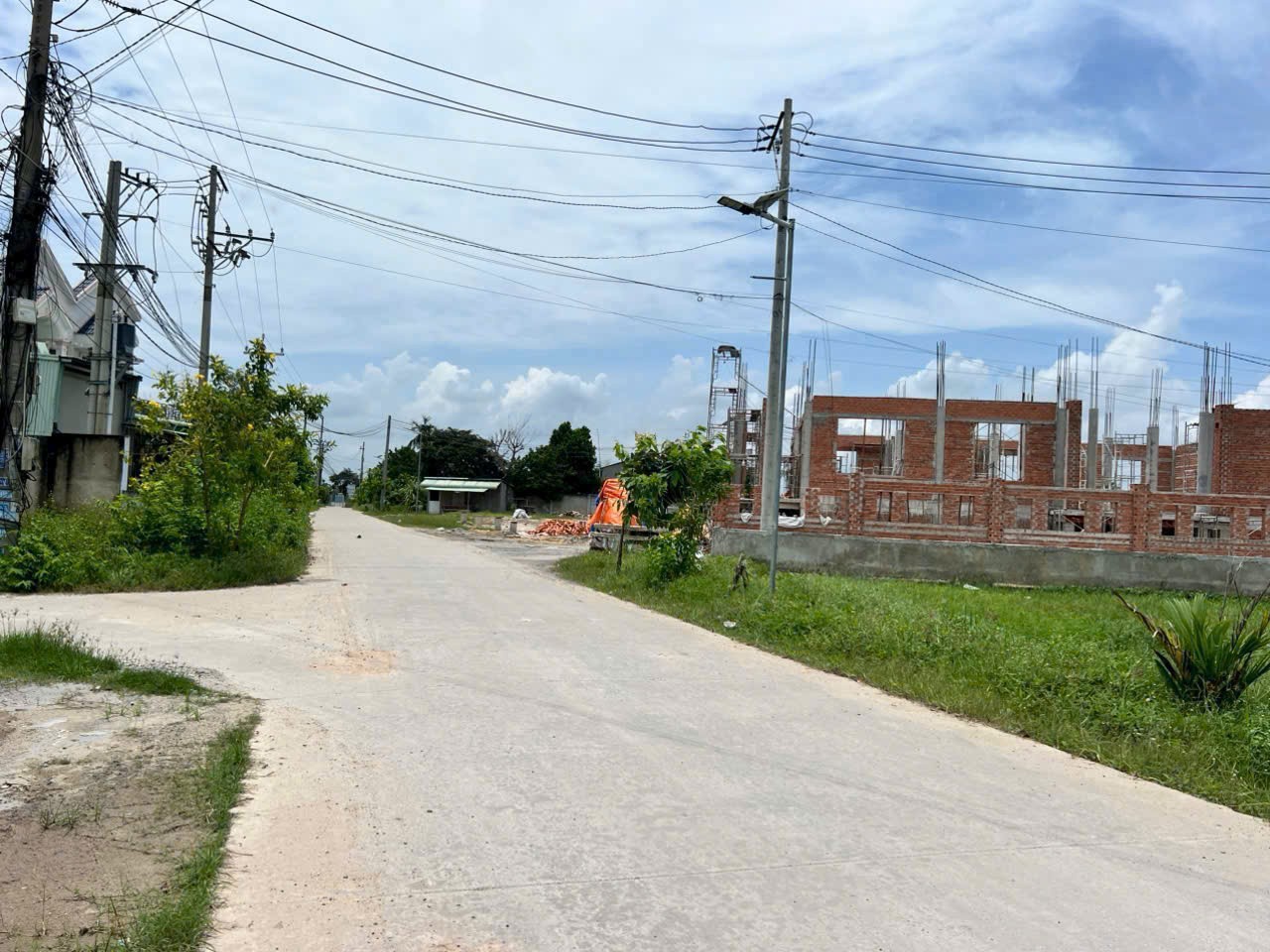 Bán đất thổ cư giá rẻ xã Đức Hòa Thượng dt 380m2 giá 950 triệu