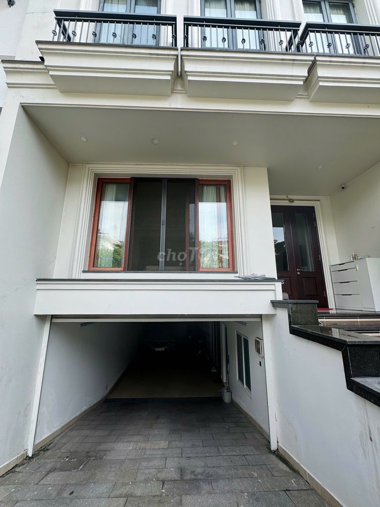 Cho thuê Biệt thự Phường Phú Mỹ, Quận 7, Diện tích 144m², Giá 70 Triệu/tháng 2