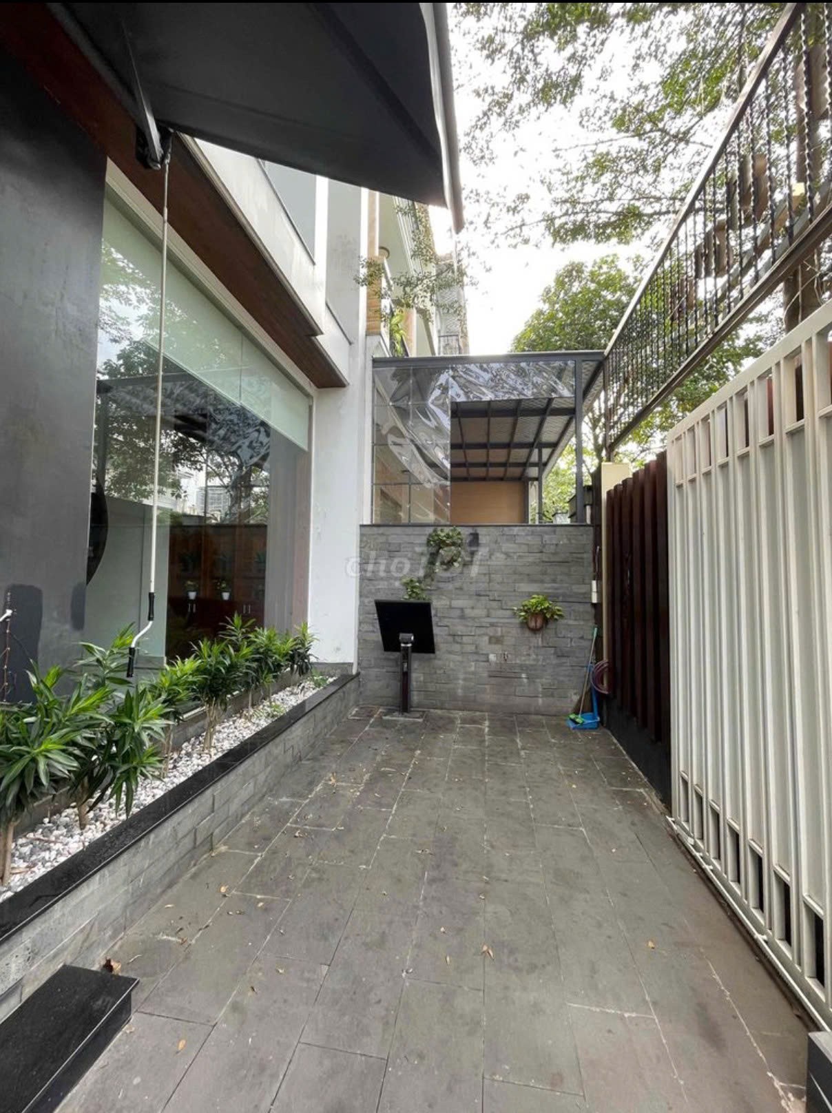 Cho thuê Nhà mặt tiền Phường Phú Mỹ, Quận 7, Diện tích 126m², Giá 50 Triệu/tháng