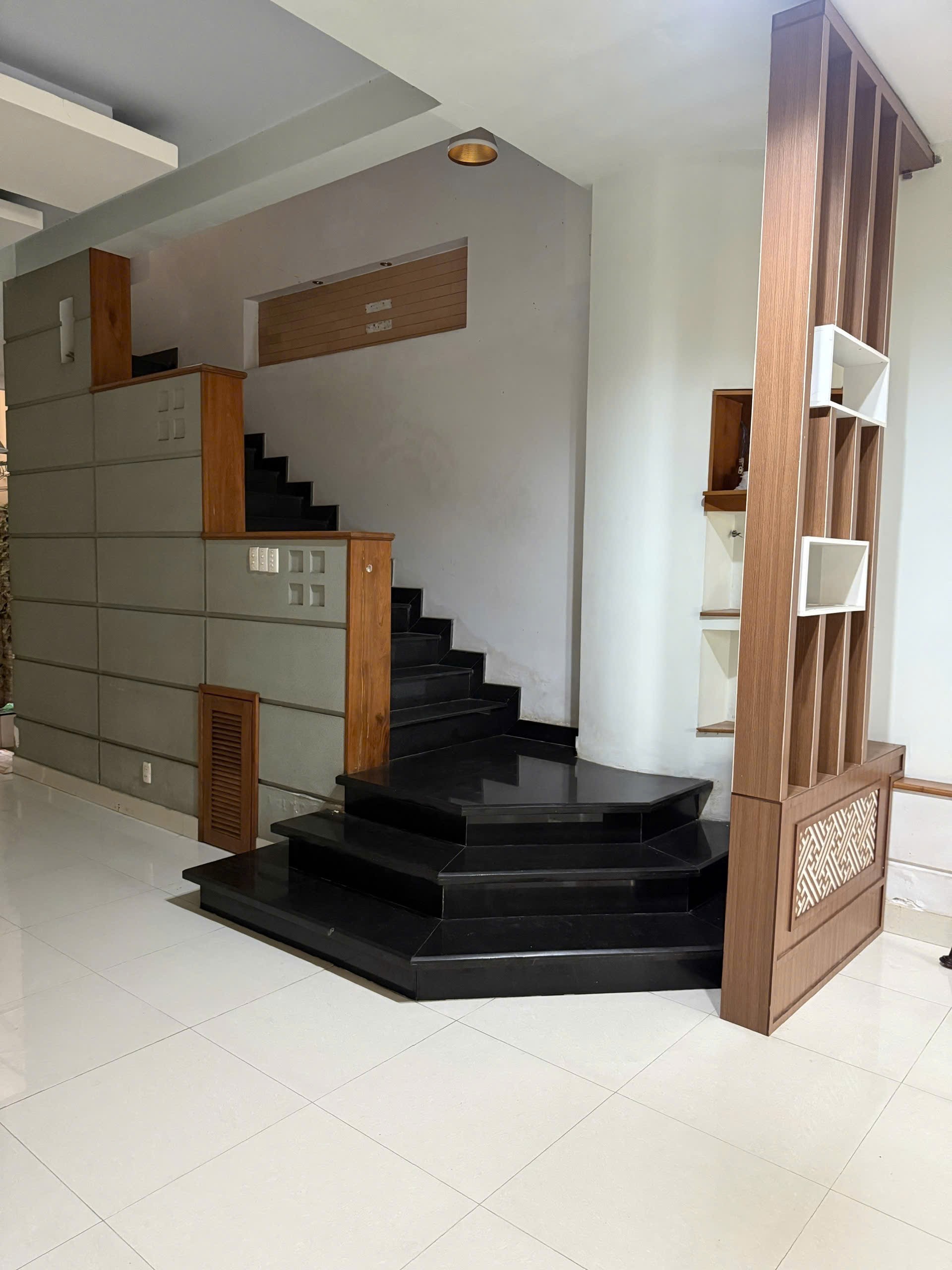 Cần bán Nhà mặt tiền Phường Bình An, Quận 2, Diện tích 100m², Giá 24 Tỷ 7