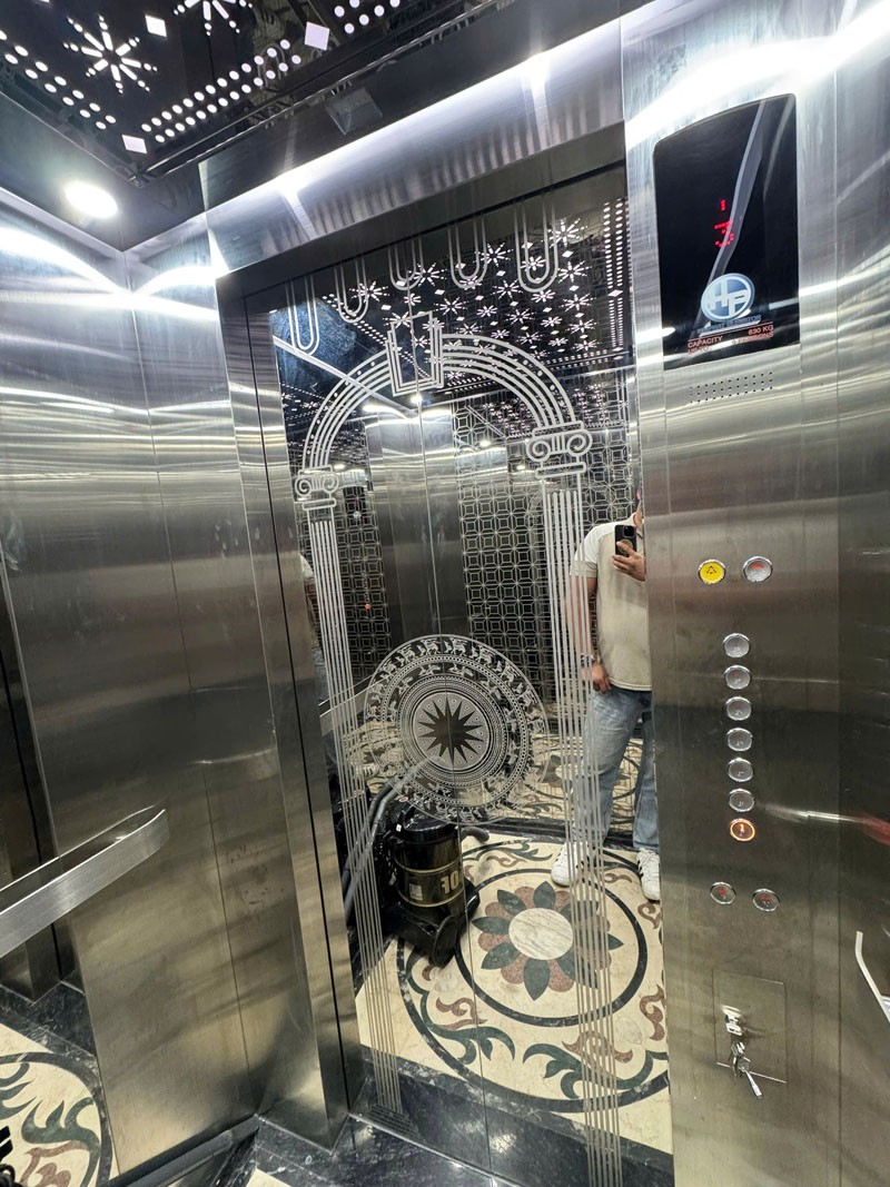 Cần bán 49,9m2 nhà 8 tầng thang máy, full nội thất cao cấp tại mặt phố Hoa Động, Phường Long Biên 3