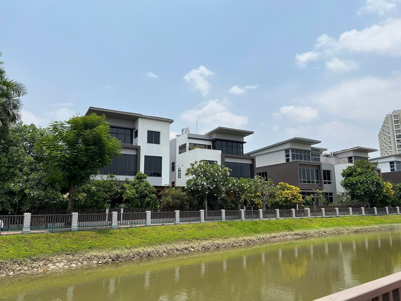 Cần bán Biệt thự Quận 9, Hồ Chí Minh, Diện tích 700m², Giá 85 Tỷ 3