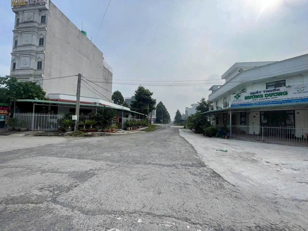 Bán nền thổ cư đường số 10, khu dân cư 135, thị trấn Bến Lức dt 132m2 giá 3,3 tỷ 4