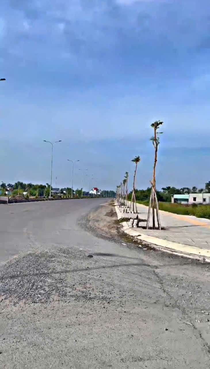 Bán đất thổ cư 1/ tl823D , xã Đức Hòa Đông dt 160m2 giá 1,45 tỷ