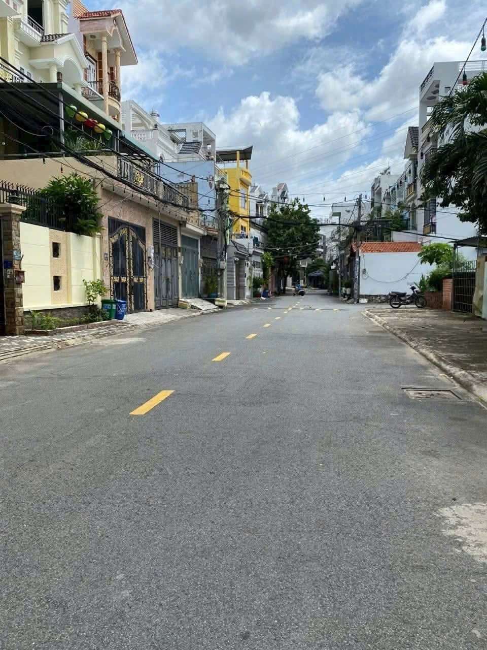 LÔ ĐẤT ĐẸP (20x20) – SIÊU HIẾM CHO BIỆT THỰ 20m x 20m TẠI NGUYỄN ẢNH THỦ, Q12 4