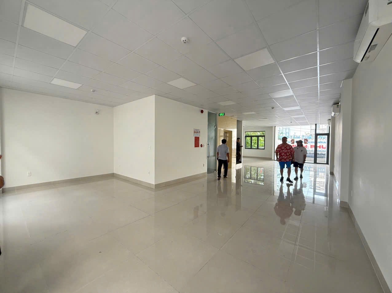 Cho thuê Nhà mặt tiền Phường An Khánh, Quận 2, Diện tích 192m², Giá 90 Triệu/tháng 4