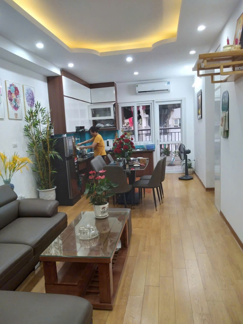 Chính chủ bán căn chung cư 72m2, 2Pn tại Thanh Hà-Hà Đông 4