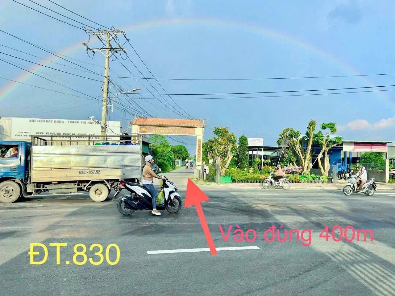 Bán 2 nền thổ cư trong KDC Xóm Bà Vệ , xã Long Định  dt 138m2 giá 1,7 tỷ +  dt 161m2 giá 2,1 tỷ 3