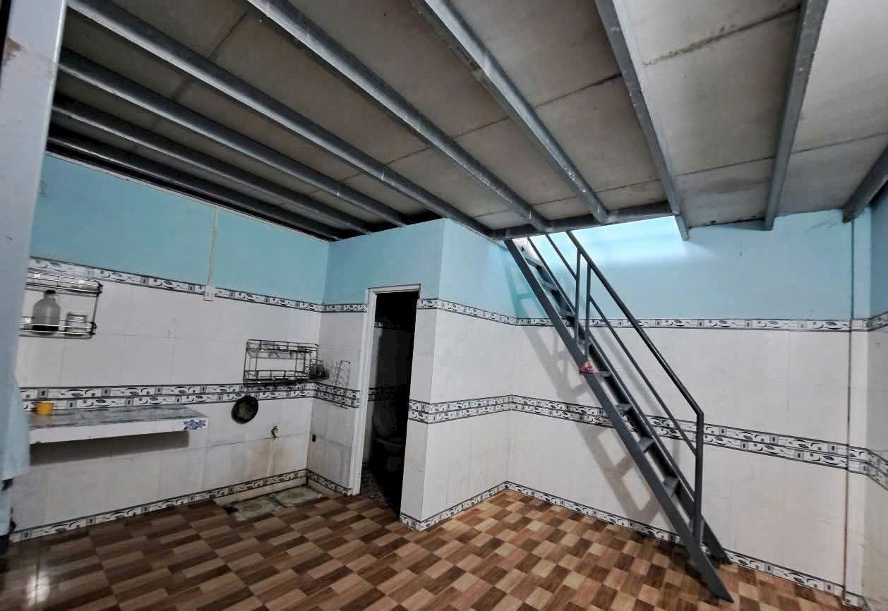 Bán nhà cấp 4 + dãy trọ 5 phòng  xã Long Định tdt 200m2  đang cho thu nhập , giá 2,7 tỷ 4