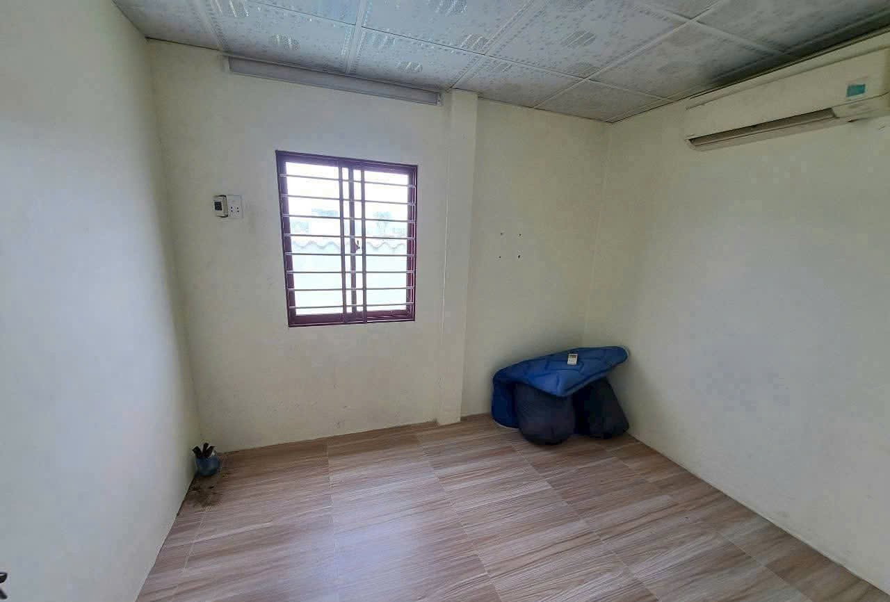 Bán nhà cấp 4 + dãy trọ 5 phòng  xã Long Định tdt 200m2  đang cho thu nhập , giá 2,7 tỷ 11