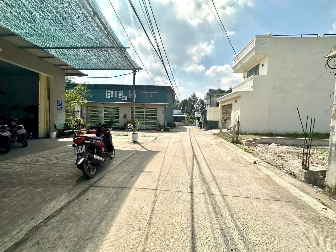 Bán đất thổ cư xã An Thạnh, Bến Lức dt 130m2 giá 2,2 tỷ 2