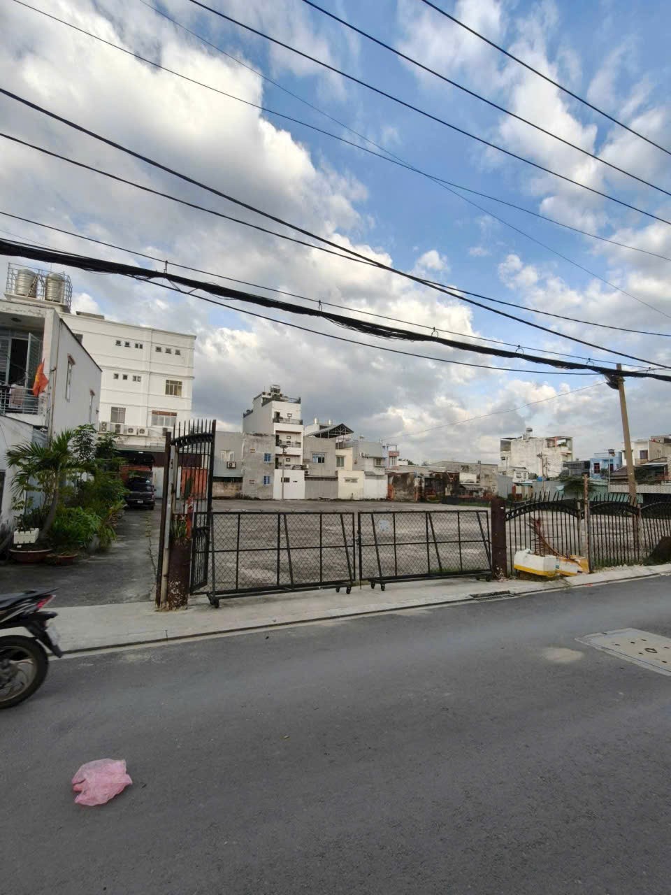 ĐẤT (6x43) MẶT TIỀN ĐÔNG HƯNG THUẬN – NGÃ TƯ TÔ KÝ - NGUYỄN VĂN QUÁ 2