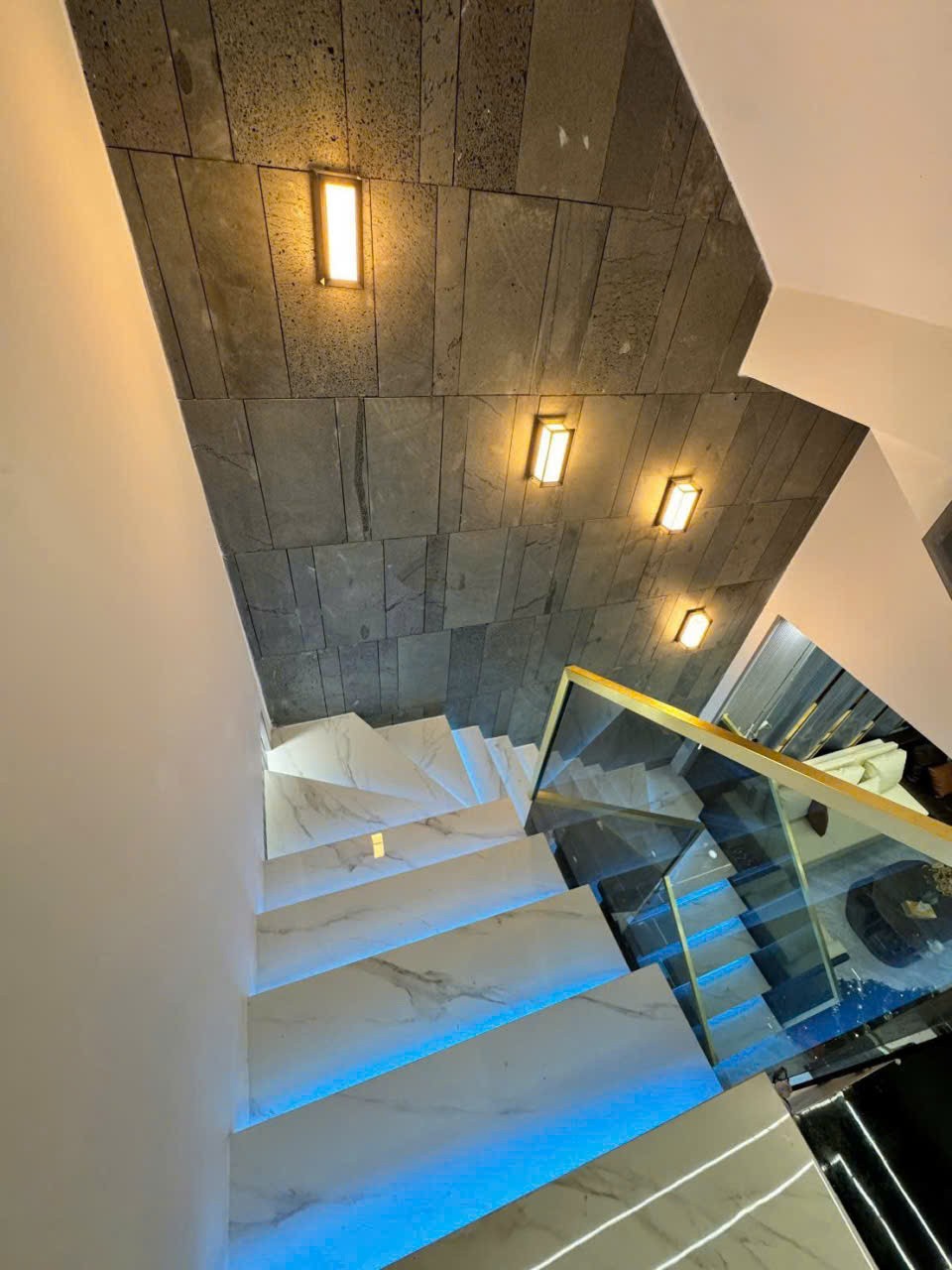 Bán nhà mới xây gần KCN Cầu Tràm 2 lầu , 4pn, 5wc, sân thượng trước sau giá 4,39 tỷ 11