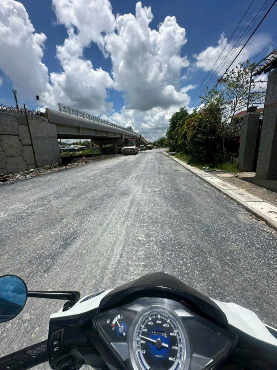 Bán nhà xưởng mt Võ Hữu Lợi, xã Lê Minh Xuân dt 534m2 ( có 258m2 thổ ) giá 9,6 tỷ 2