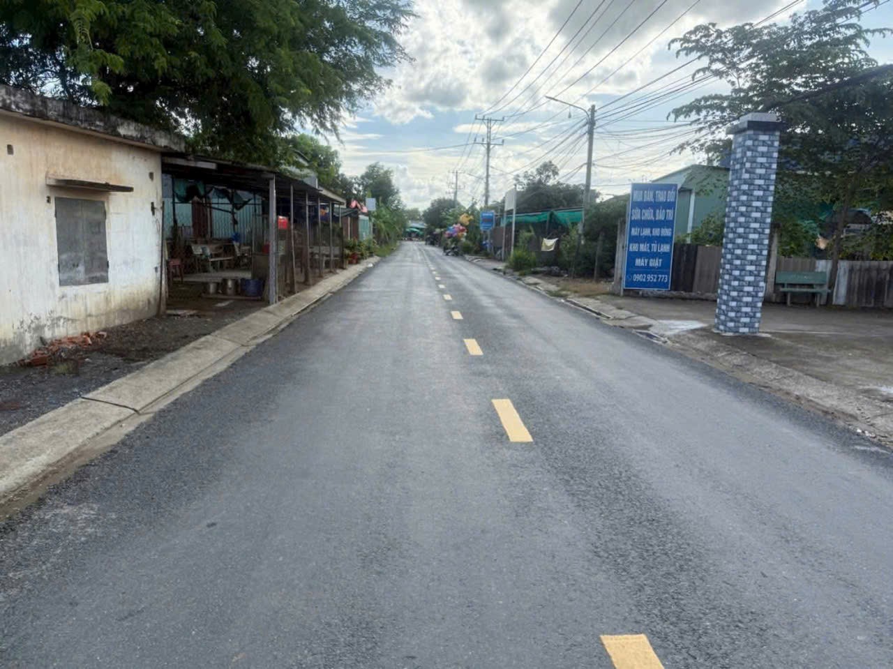 Bán đất thổ vườn xã Mỹ Yên, Bến Lức tdt 200m2 ( có 720m2 thổ cư ) giá 7 tỷ 5