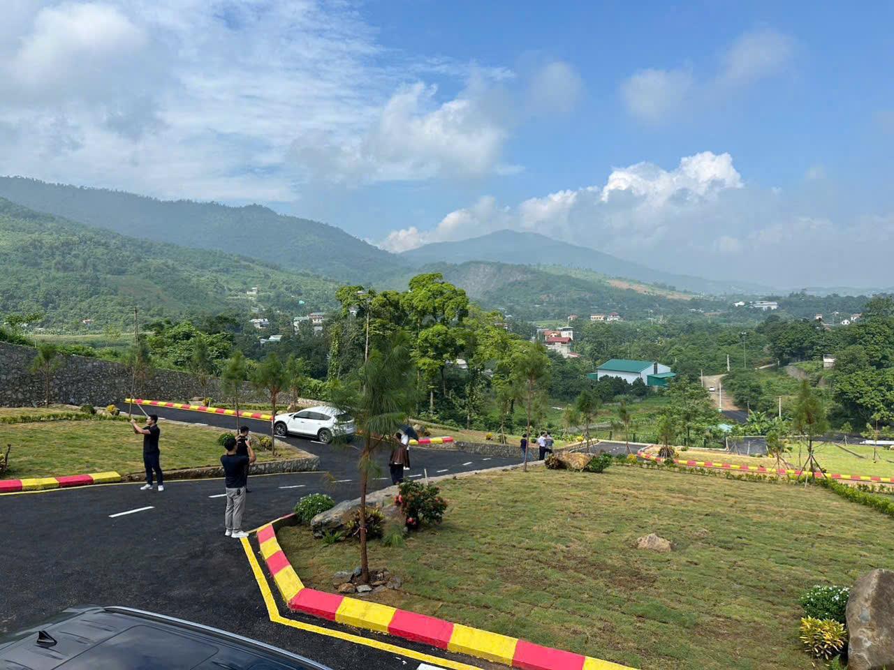 ĐÓN ĐẦU SÓNG HÒA LẠC – VỊ THẾ ĐỘC TÔN (View Triệu Đô) - GIÁ 18TR/M 2