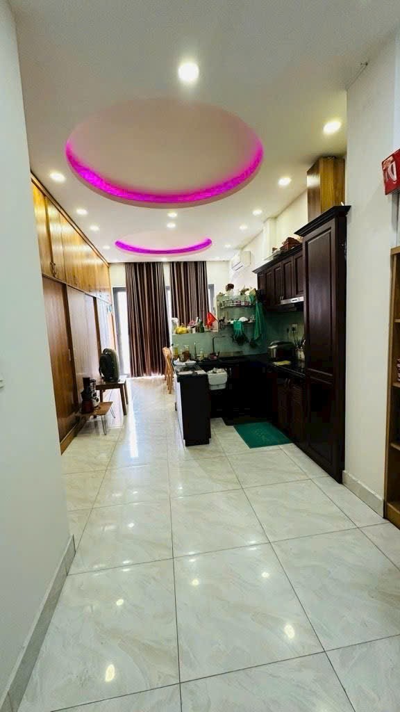 Bán nhà Quận 7 đường số 1 P. Tân Phú dt 4x20m,3 lầu,hướng tây giá 15 tỷ 2