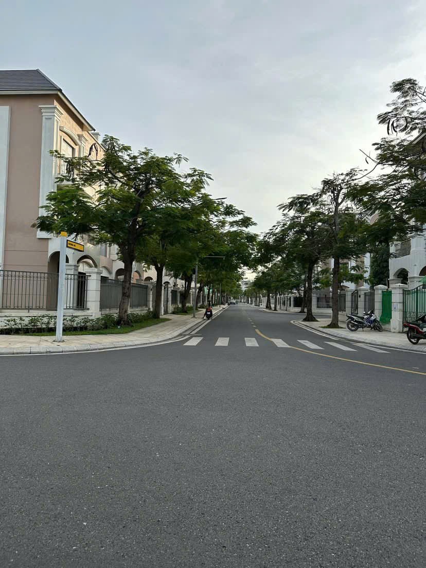 Cần bán Nhà mặt tiền Quận 9, Hồ Chí Minh, Diện tích 288m², Giá 30 Tỷ