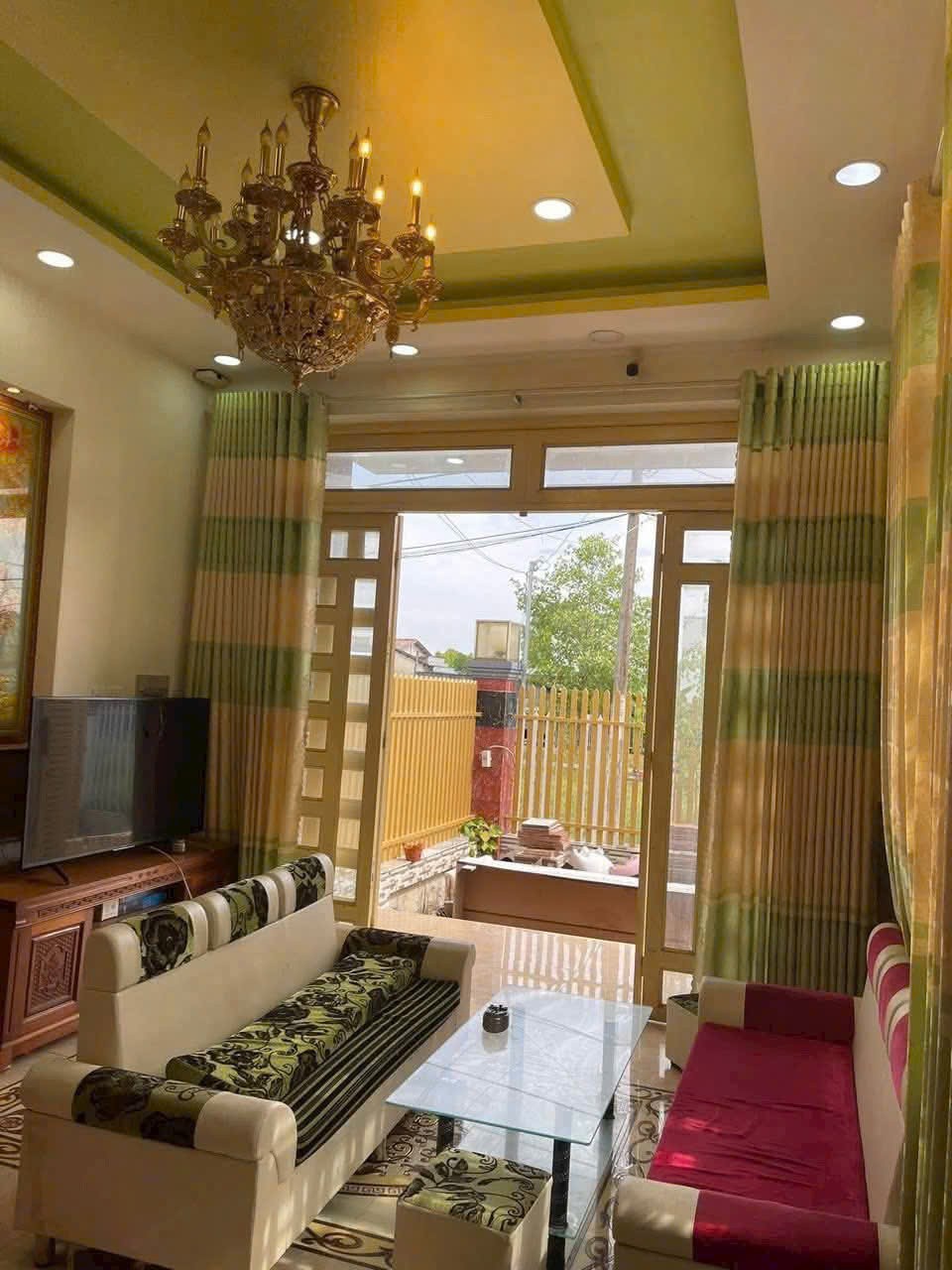 Bán biệt thự mini xã Hưng Long, Bình Chánh tdt 144m2 1 lầu 4pn 2wc giá 4,4 tỷ 5