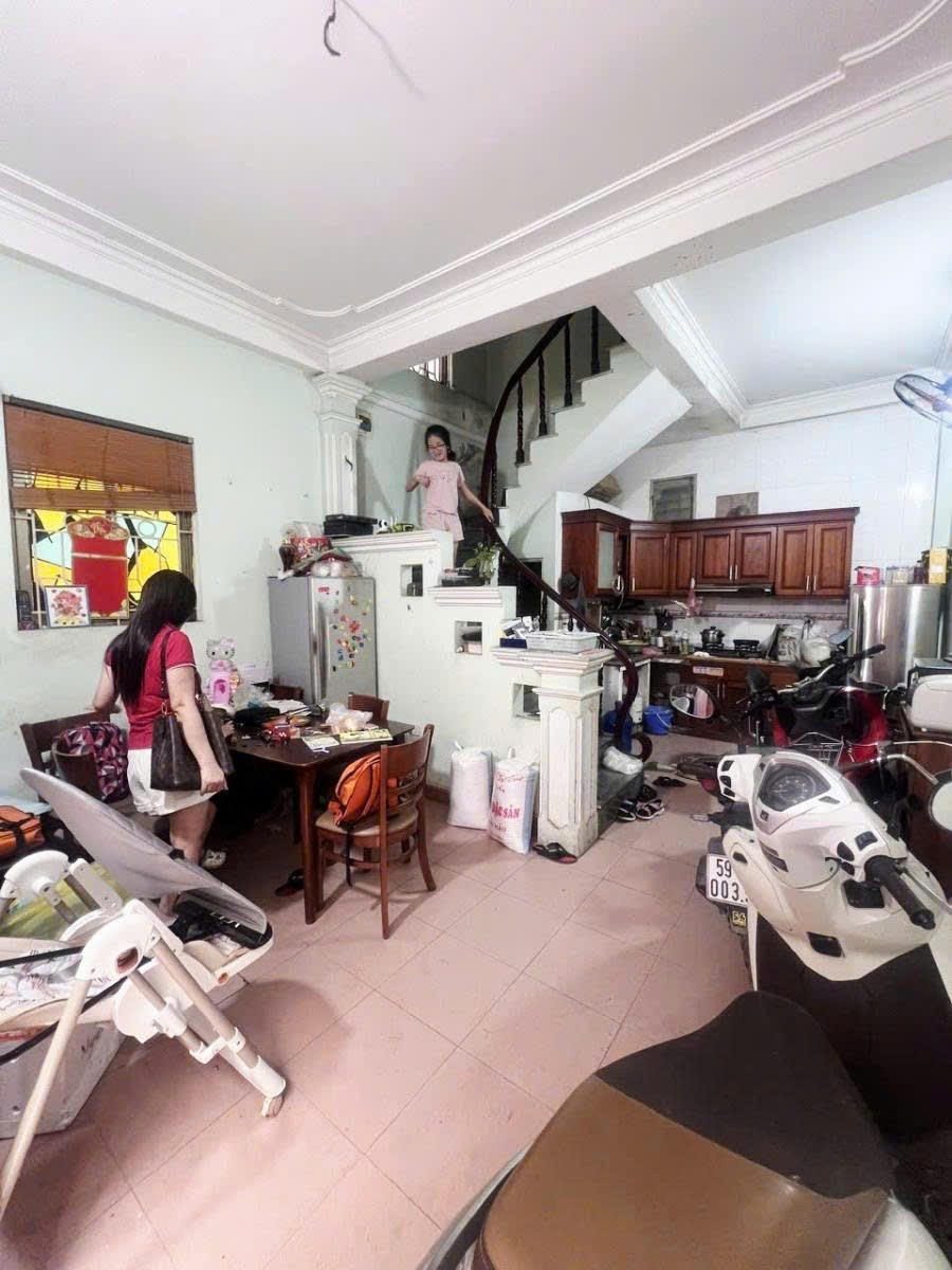 Cần bán Nhà ở, nhà cấp 4, nhà hẻm đường Định Công, Phường Định Công, Diện tích 75m², Giá 17 Tỷ 2