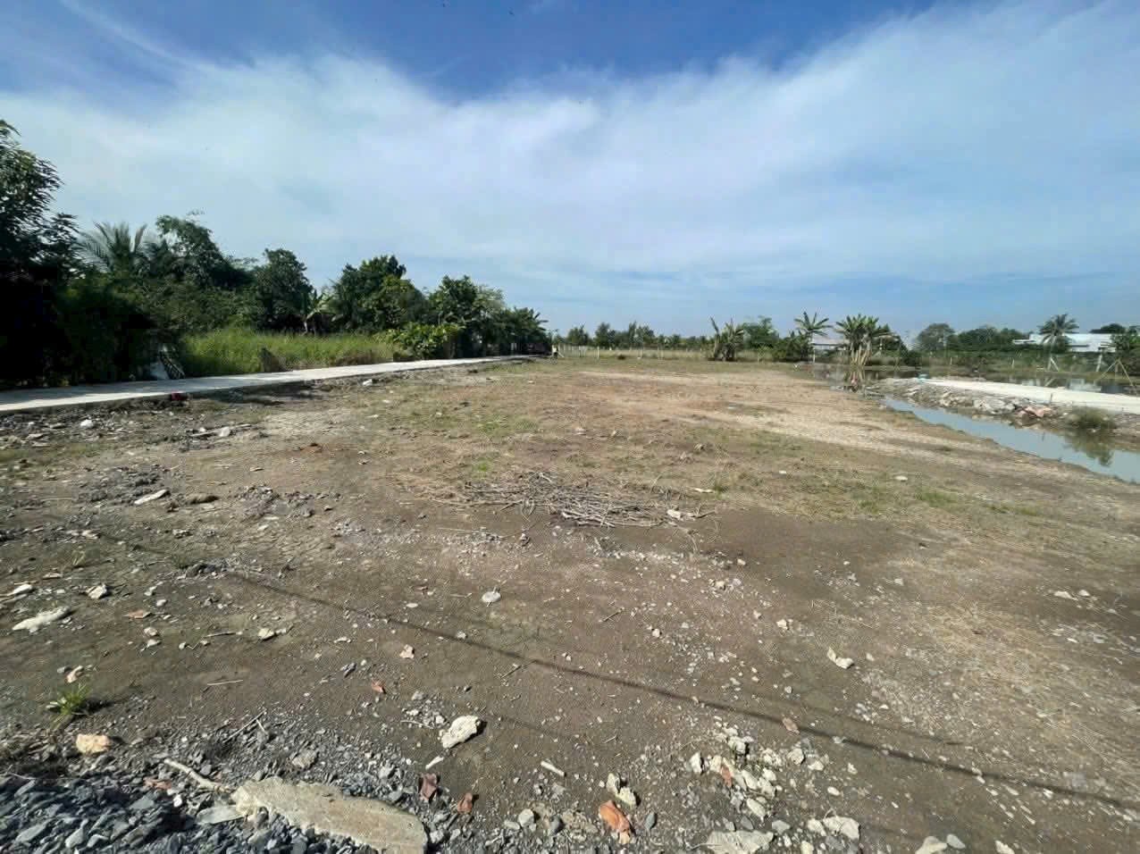 9 lô thổ cư xã Mỹ Lộc, Cần Giuộc dt 103->112m2 giá 1 tỷ /1 lô 2