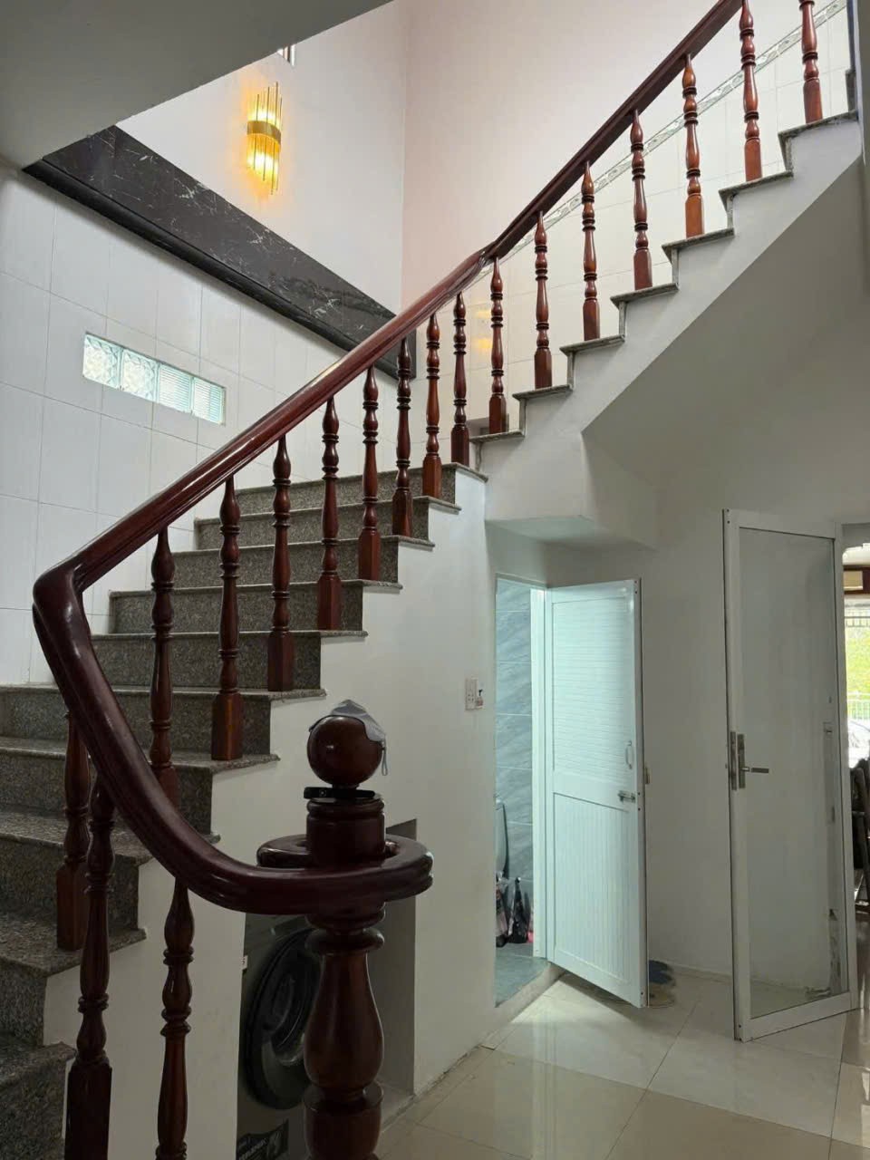 Bán nhà mặt tiền tl 826 , xã Long Hòa , Cần Đước dt 100m2 , 1 lầu , 3pn , 2wc giá 4,9 tỷ 8