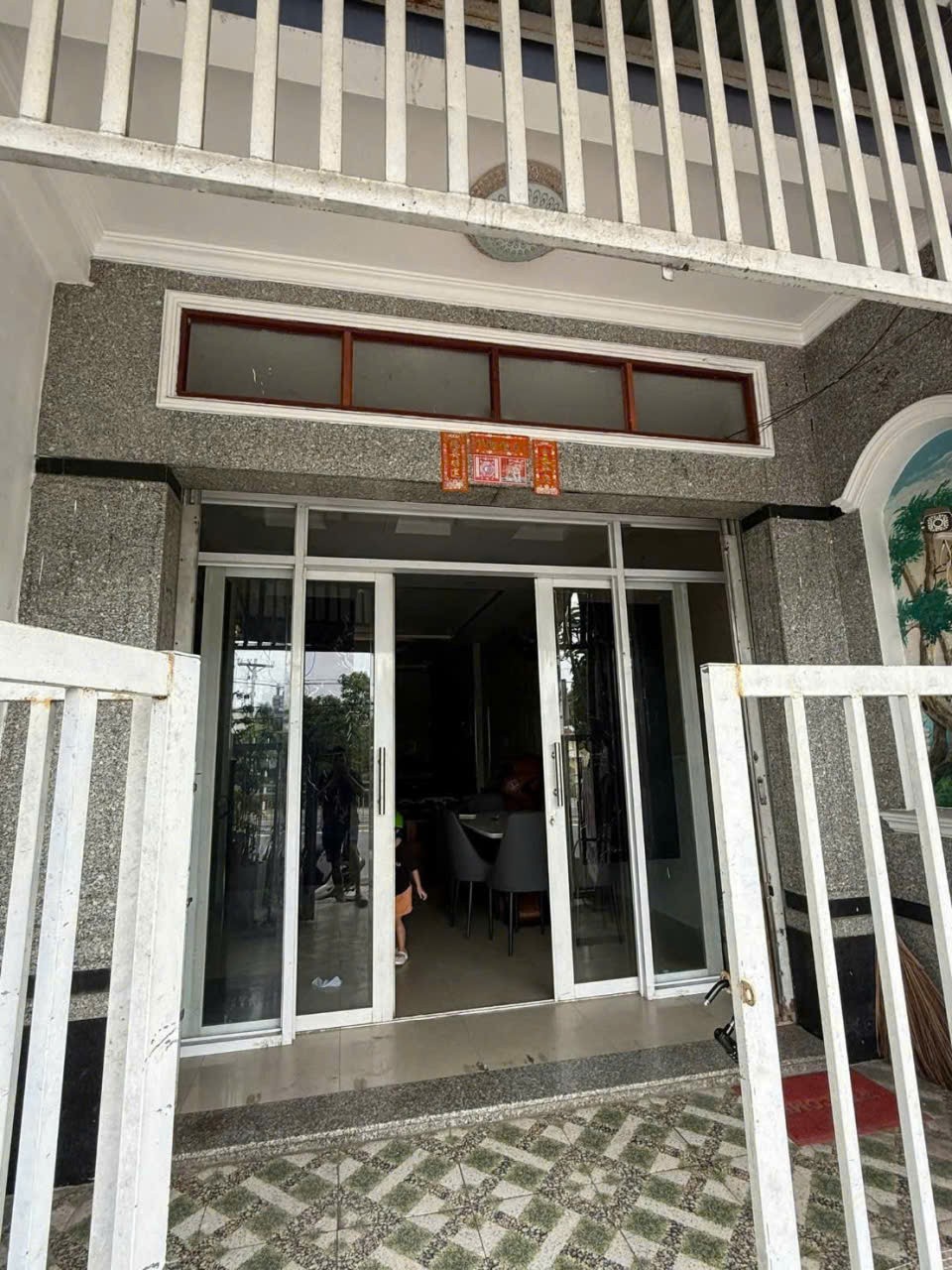 Bán nhà mặt tiền tl 826 , xã Long Hòa , Cần Đước dt 100m2 , 1 lầu , 3pn , 2wc giá 4,9 tỷ 11